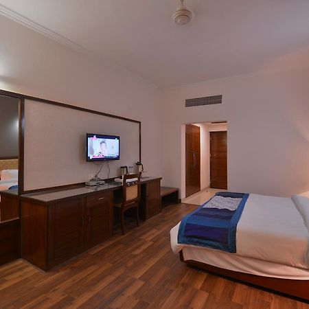 Hotel North Park Panchkula Extérieur photo